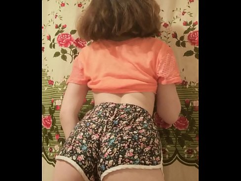 ❤️ สาวสวยเซ็กซี่กำลังปอกกางเกงขาสั้นของเธอบนกล้อง ❌ โป๊ ที่โป๊ th.shufflesex.ru ❌